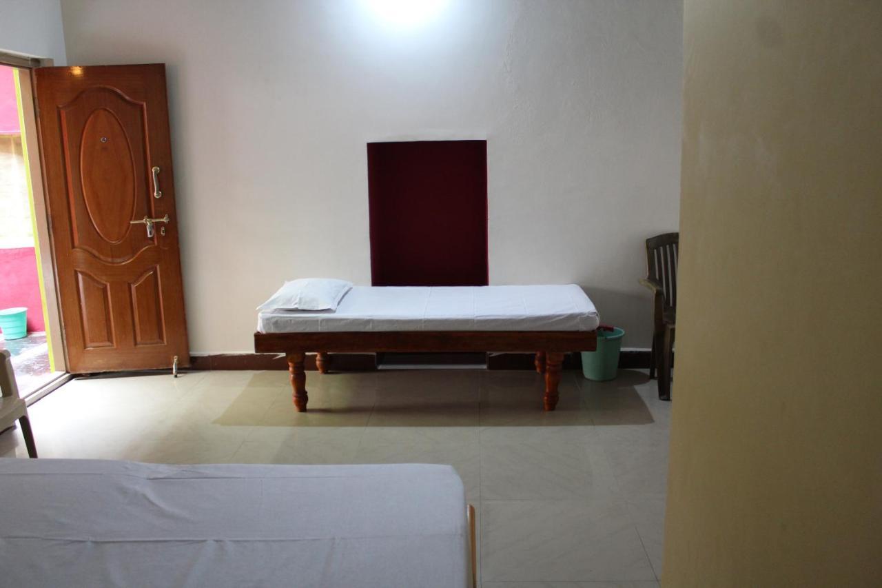Riverside Homestay هامبي المظهر الخارجي الصورة